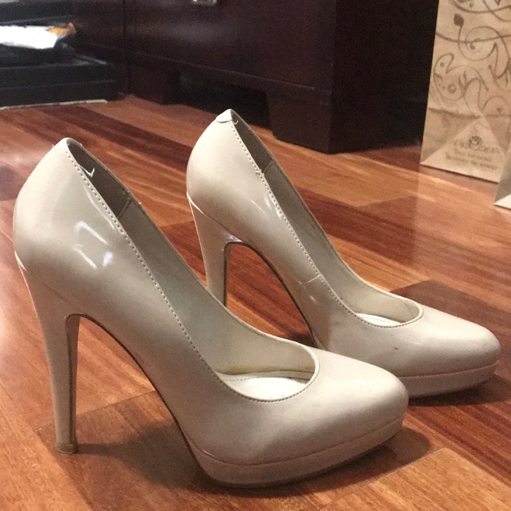 Nude Aldo Pumps